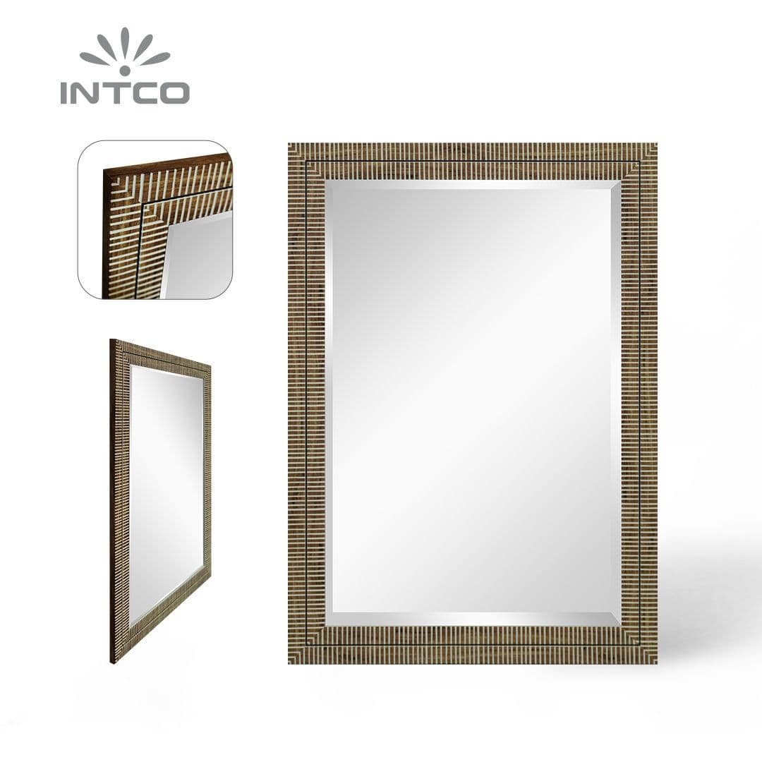 Espelho decorativo moderno montado na parede com moldura PS 7