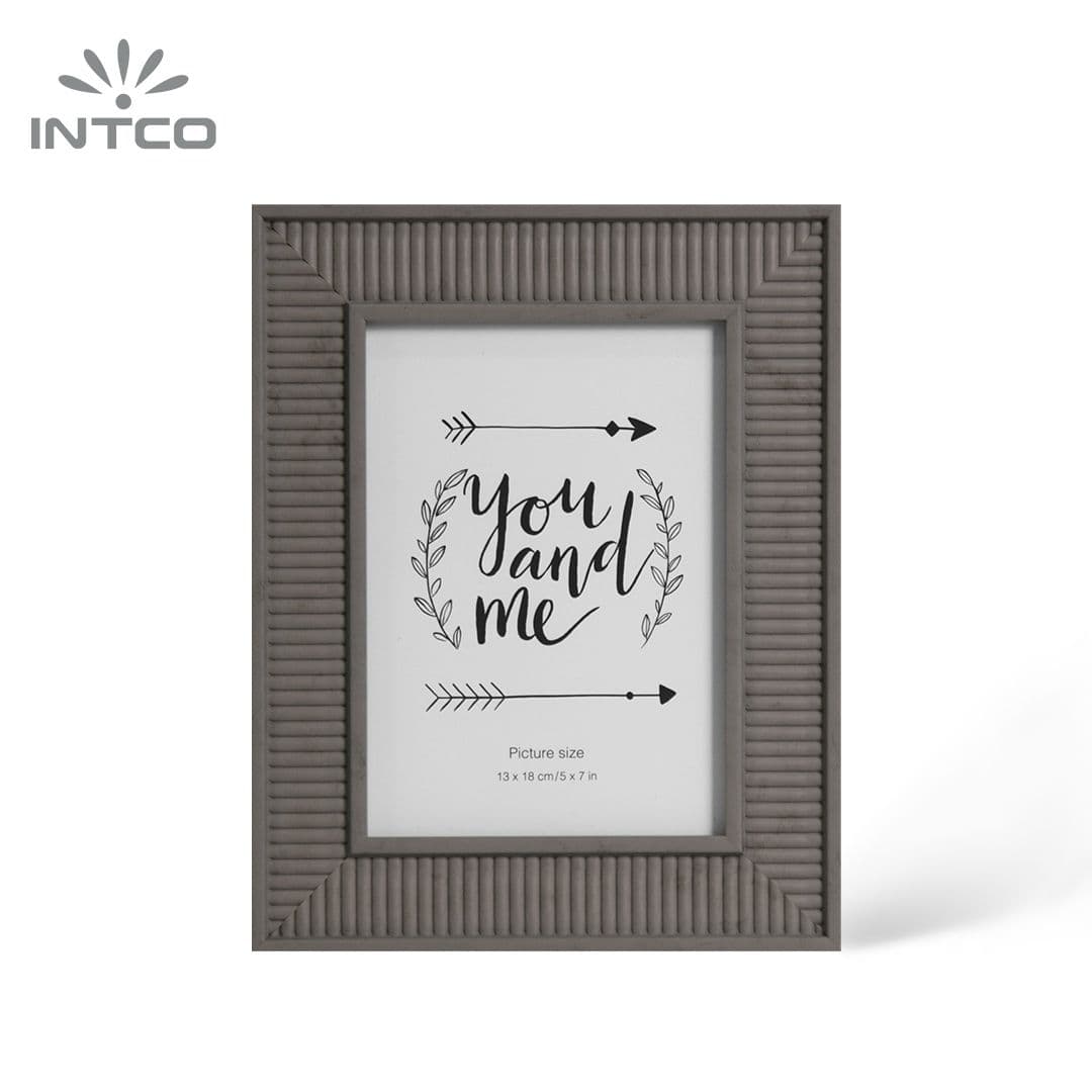 Moldura de alumínio com canto arredondado e acabamento escovado 2